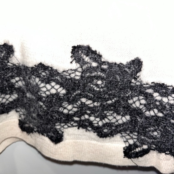 Allude Cashmere Sweater - Picture 3 of 12